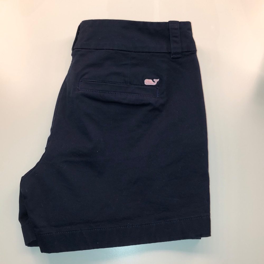 Navy vineyard vines shorts